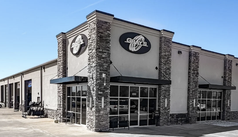 Prattville's Gray's Tire glass was installed by Independent Glass